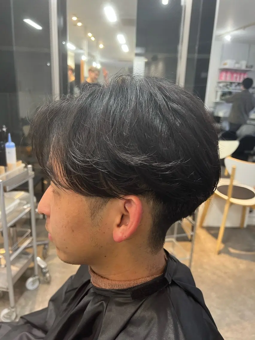 パーマ メンズ センターパート コンマヘア フェードカット カルマパーマ マッシュ 原宿 無料カット fifth イノウエのヘアスタイル