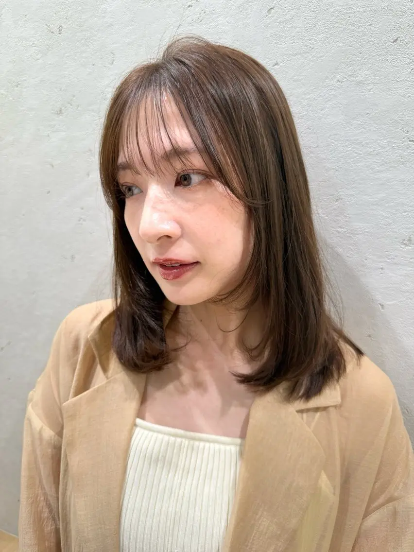 ミディアム レイヤーカット カット トリートメント 透明感カラー│ レイヤーヘア中居美樹のヘアスタイル