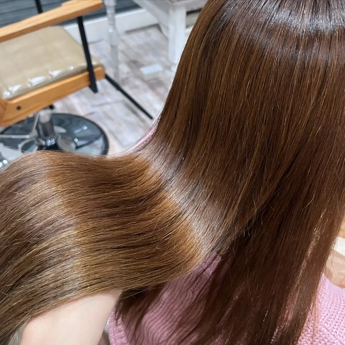 ロング 酸性ストレート 東 歩音のヘアスタイル