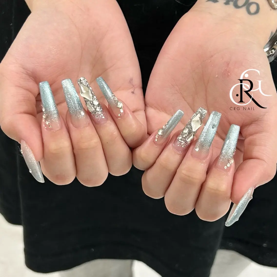 ロング ハンドネイル 美フォルムスカルプ✨ RENAのネイルデザイン