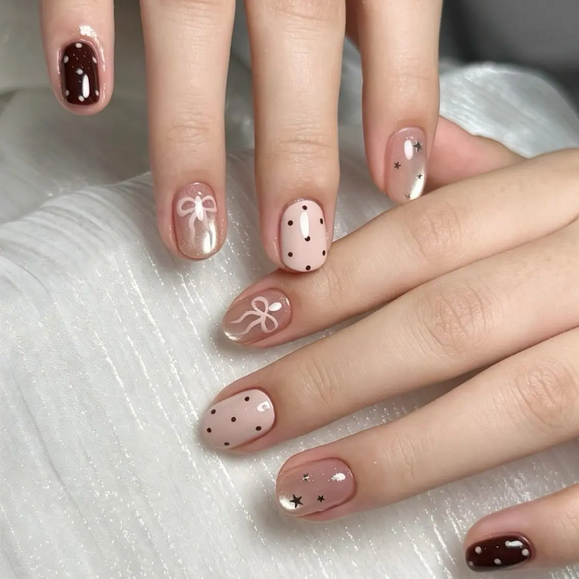 ネイル チークネイル ドット フレンチネイル グラデーション 韓国ネイル Minette nailrinrinのネイルデザイン