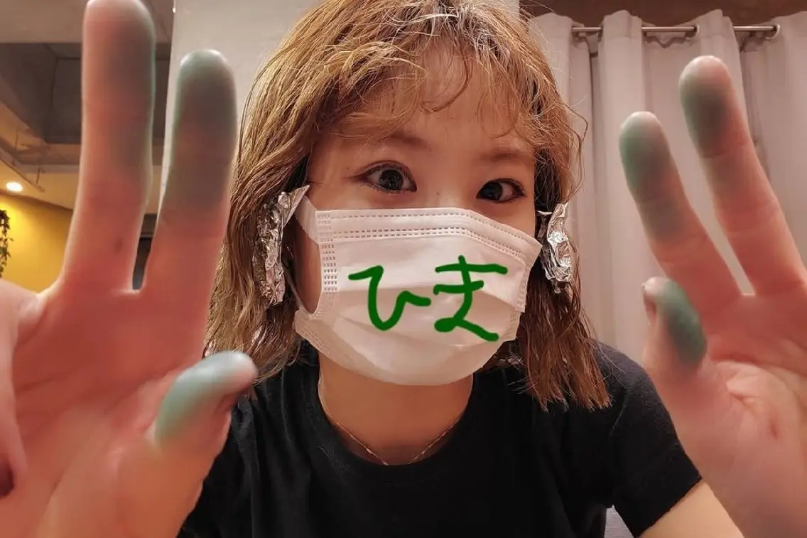 ミディアム カラー 谷 結奈のヘアスタイル