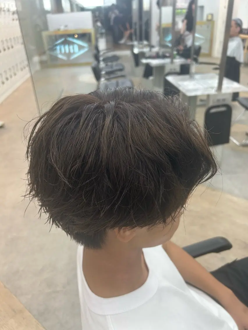 カラー ブラウンカラー 中谷海里/フェザー パーマ/スパイキーのヘアスタイル