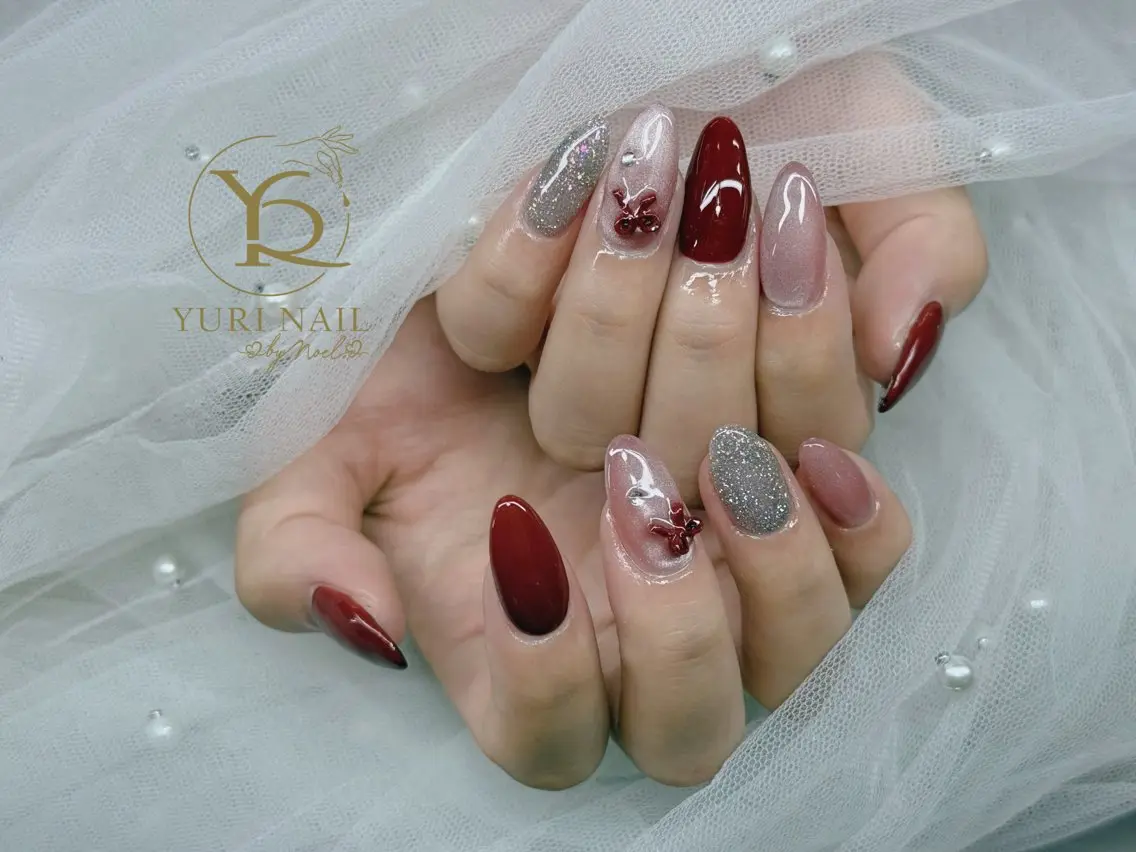 ネイル チークネイル フットネイル グラデーション 韓国ネイル 持ち込み ハンドネイル フットネイル ハンドケア YURI Nail NARITAのネイルデザイン