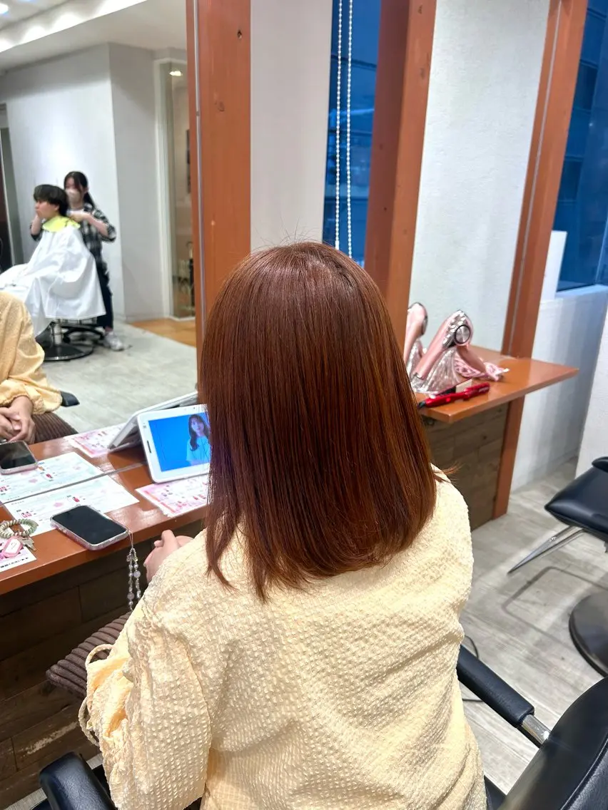 カラー ブラウンカラー オレンジ オレンジブラウン ヘアカラー トリートメント 🎀透明感/レイヤ ー/Kotona🎀のヘアスタイル