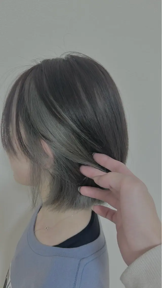 ミディアム カラー ブリーチ インナーカラー 白川 大哉のヘアスタイル