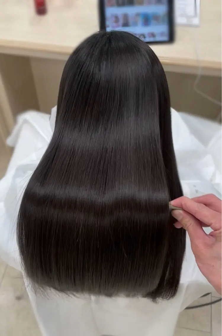 ロング シャドウパーマ／骨格 矯正カット　トモキのヘアスタイル