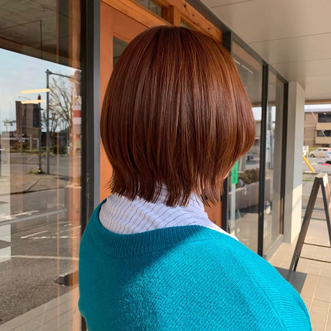 カラー コウノス マサコのヘアスタイル