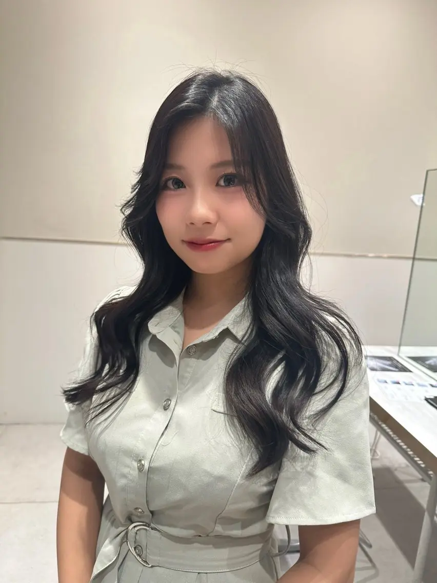 ロング カラー ヘアカラー トリートメント 🍑韓国風レイヤー 🍑莉子のヘアスタイル