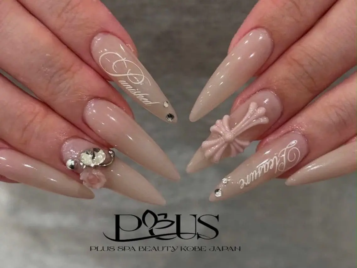 【HAND】長さだしジェルチップ◆4本アート・パーツ付け放題　¥7250の写真