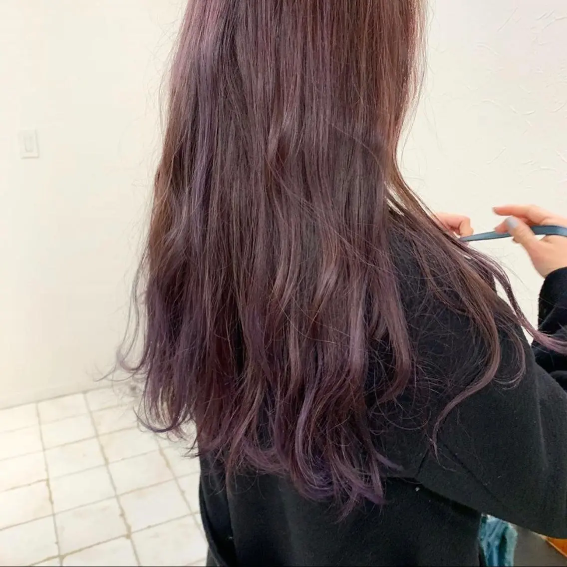 ロング カラー ヘアアレンジ デザインカラー グラデーションカラー パープルカラー 眉毛ワックス konomiの眉毛・アイブロウイメージ