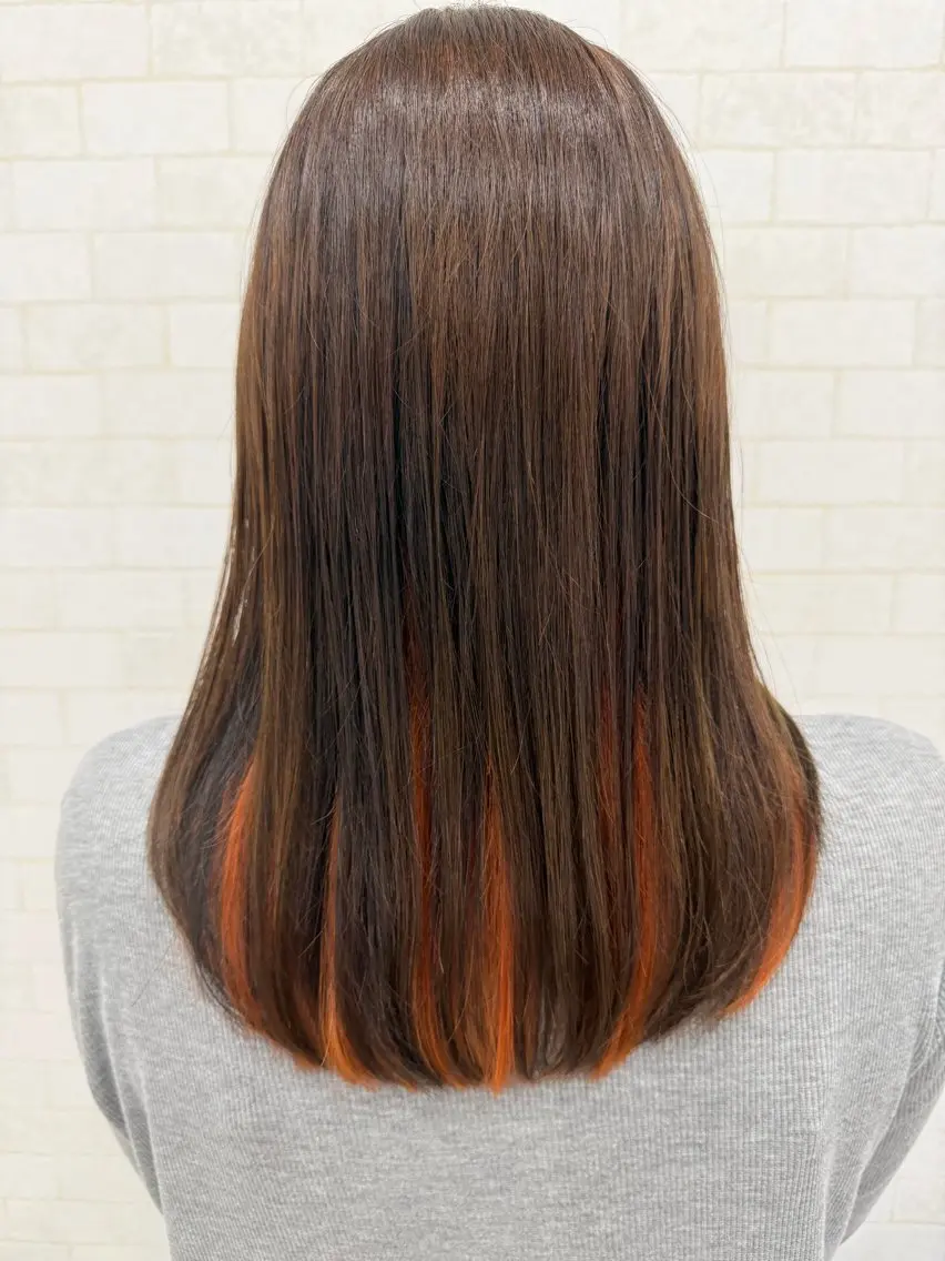 ミディアム カラー 梅本 つかさのヘアスタイル