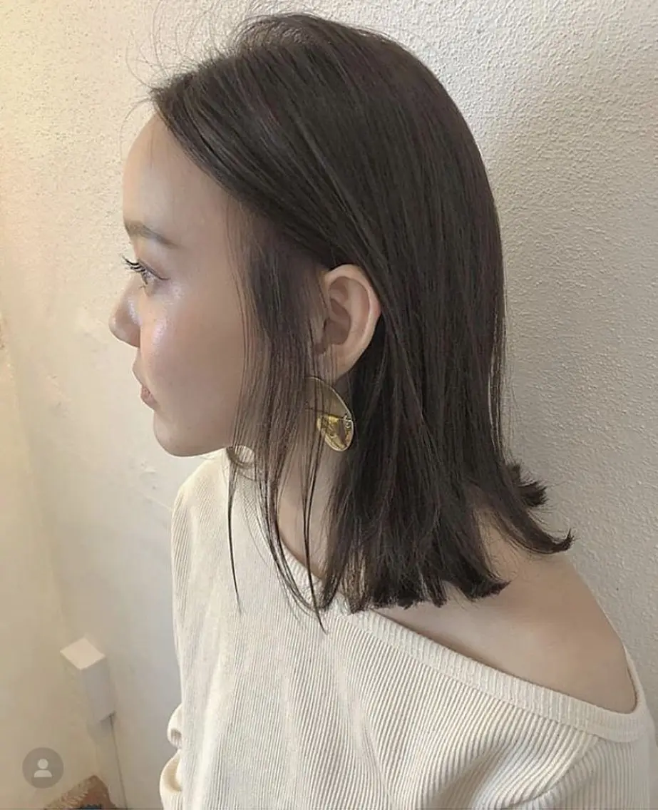 ミディアム 切りっぱなしロブ カット ヘアカラー 似合わせcut ◎ 倉橋実咲のヘアスタイル