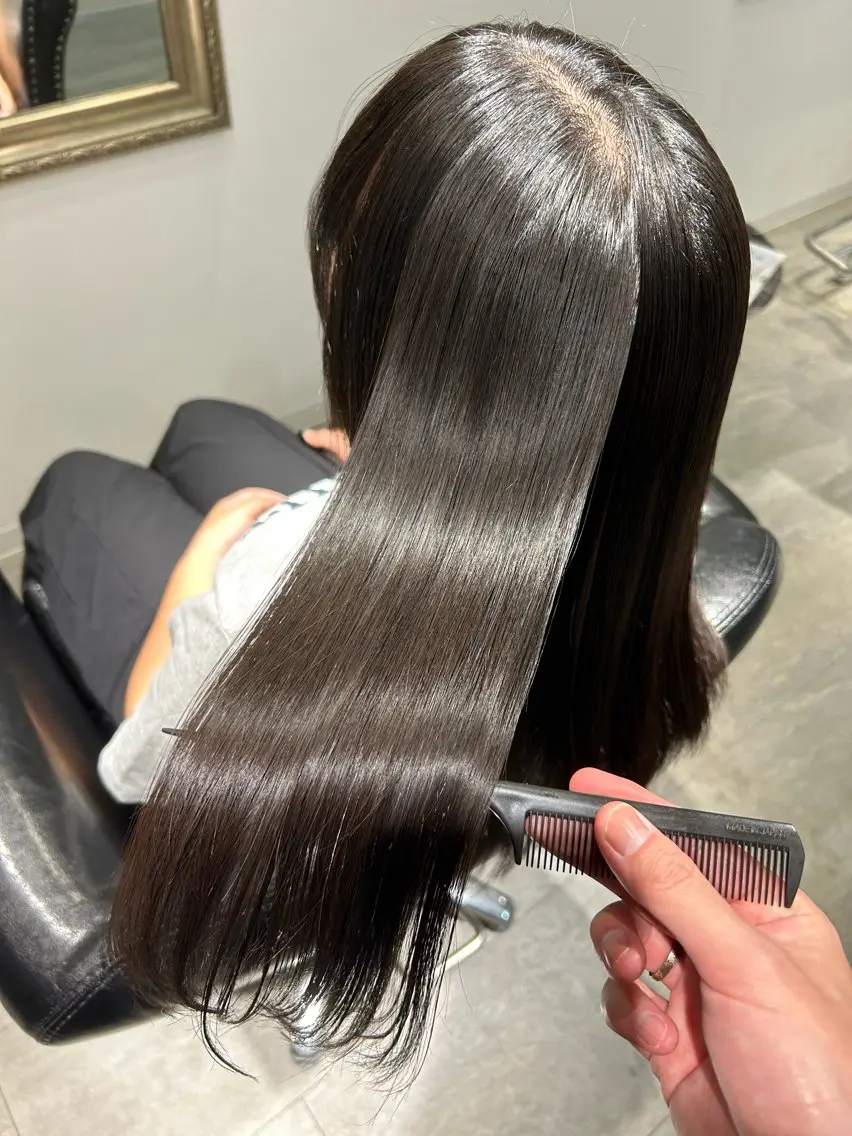 ロング カット 縮毛矯正 トリートメント 髪質改善特化🫧 梶川　歩哉のヘアスタイル