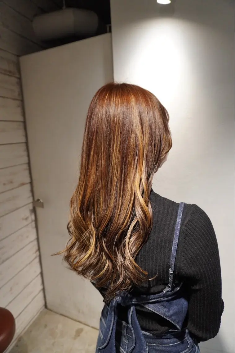 ロング カラー ヘアカラー トリートメント ハイトーンカラー が絶対可愛い✨泰聖✨のヘアスタイル
