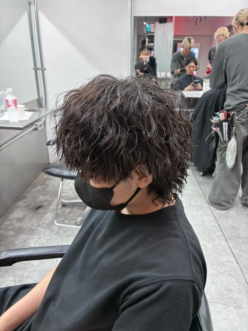 ミディアム パーマ メンズ メンズウルフカット ウルフカット カット パーマ トリートメント ヘアセット 💈海外風パーマ 💈メンズ/颯太のヘアスタイル