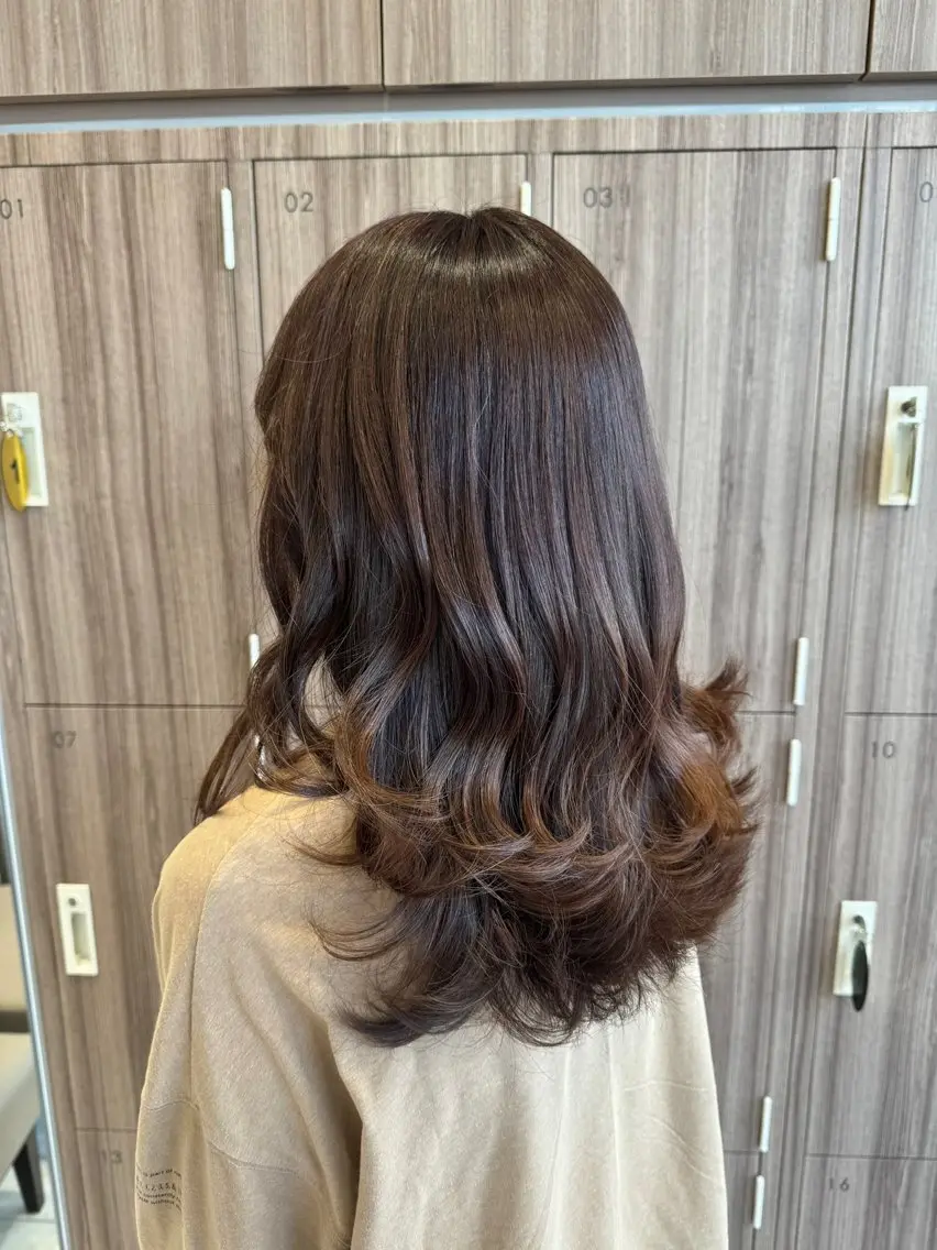 『7月30日限定』前髪カット＋カラー＋ヘアセットの写真