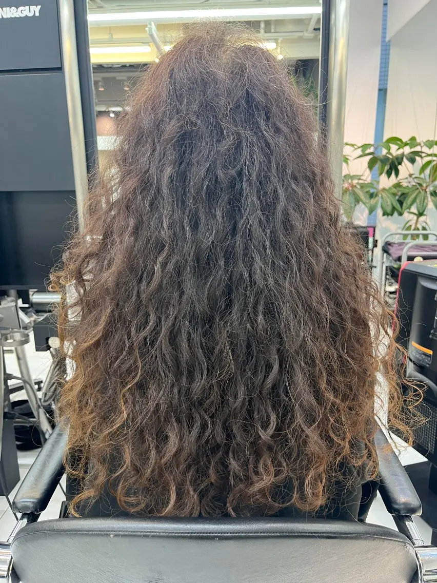 ロング パーマ 吉田 友朗のヘアスタイル