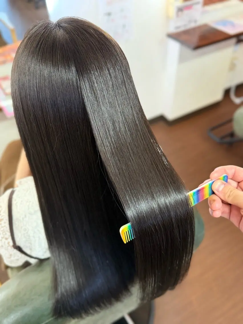 ロング カラー オリーブグレー トリートメント カット ヘアカラー 💜推しインナー カラー/菊池柊真💜のヘアスタイル
