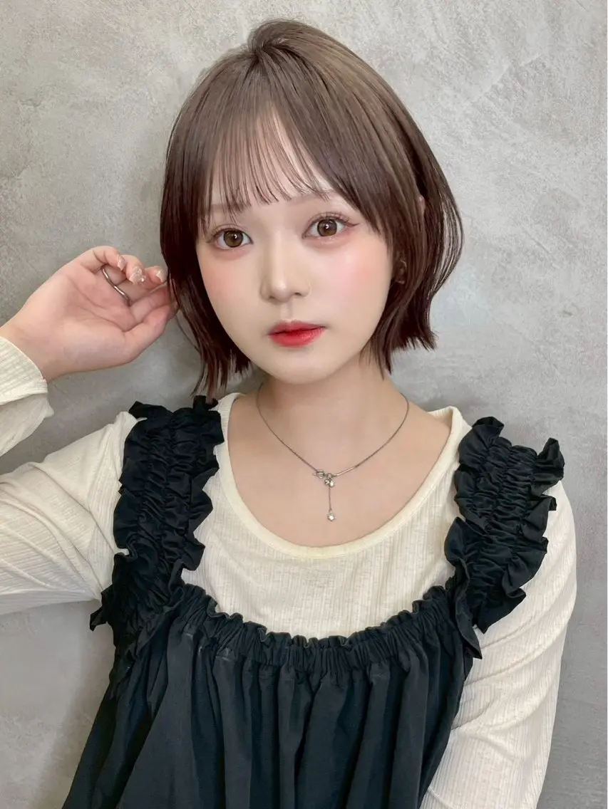 ショート 大宮ブリーチ縮毛⭕️ 暗髪レイヤーしょうまのヘアスタイル