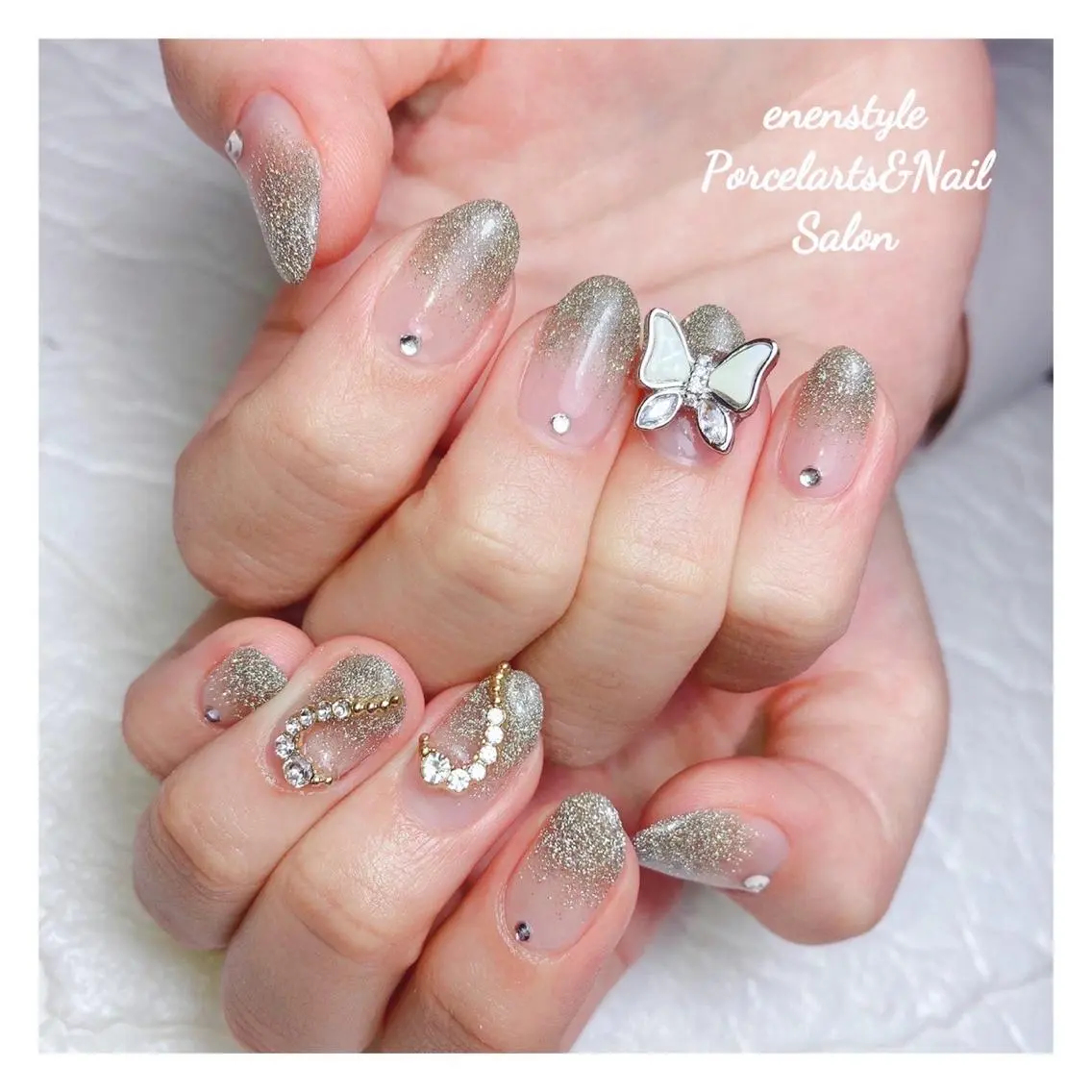 ミディアム ネイル 🐾enen style 🐾のネイルデザイン