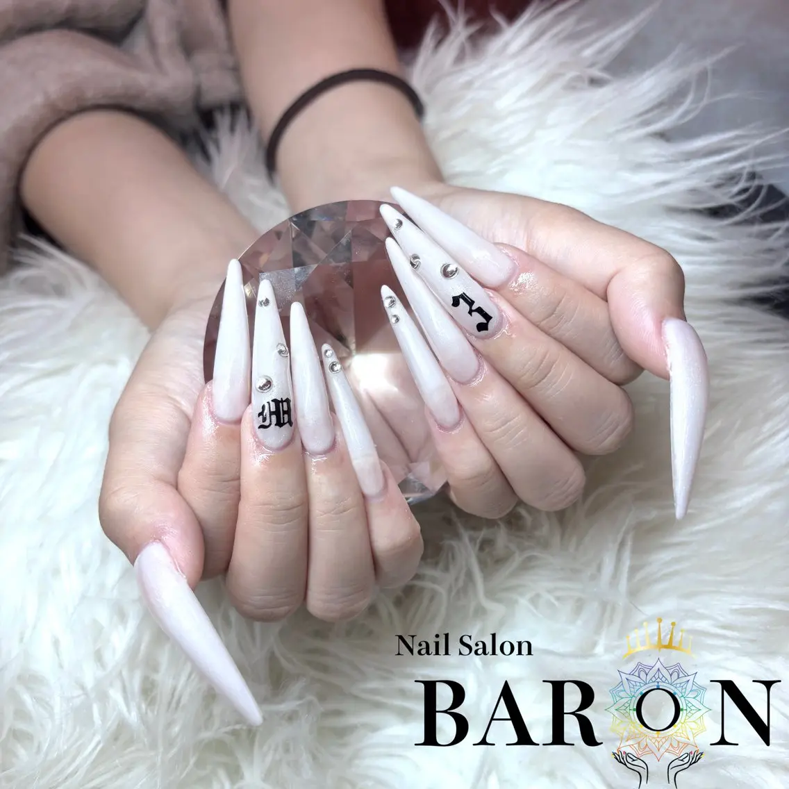 ネイル ストーンネイル ハンドネイル BARON WAKAのネイルデザイン