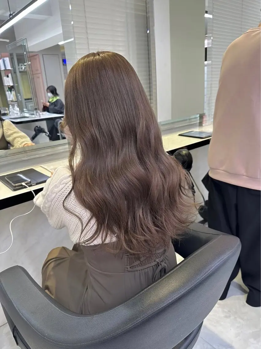 ロング カラー ヘアカラー ♥️韓国風透明感 暖色misa♥️のヘアスタイル