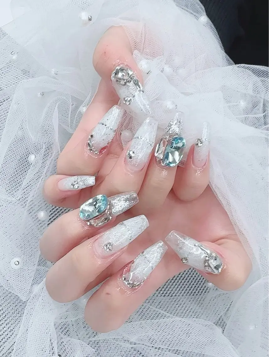 ネイル R salonのネイルデザイン
