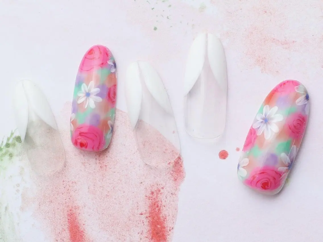ネイル mano nella manoのネイルデザイン