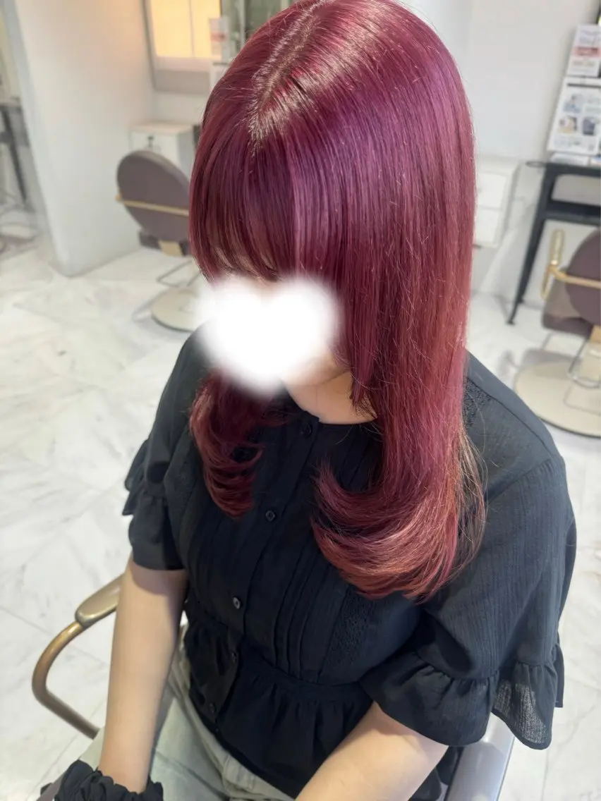 セミロング カラー レイヤーカット トリートメント カット ヘアカラー 小谷野 真優のヘアスタイル