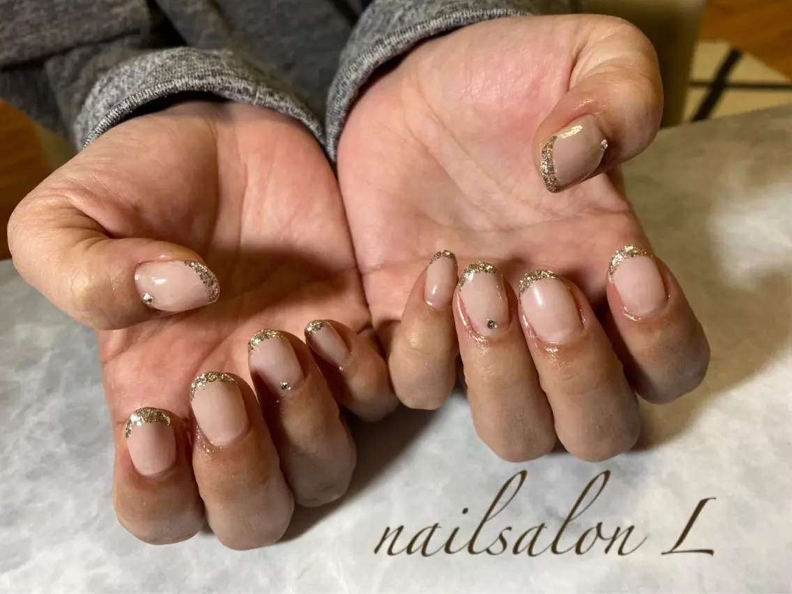ネイル フレンチネイル ラメ(グリッター) NAILSALON Ｌのネイルデザイン