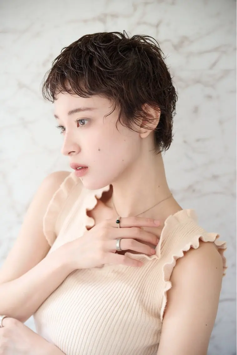 ショート KAZUKIカット パーマ　カラーのヘアスタイル