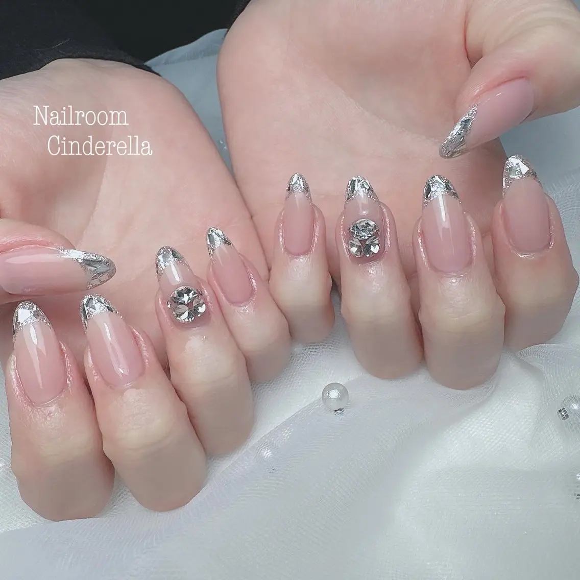 ネイル フレンチネイル ガラスフレンチ Nailroom. Cinderellaのネイルデザイン