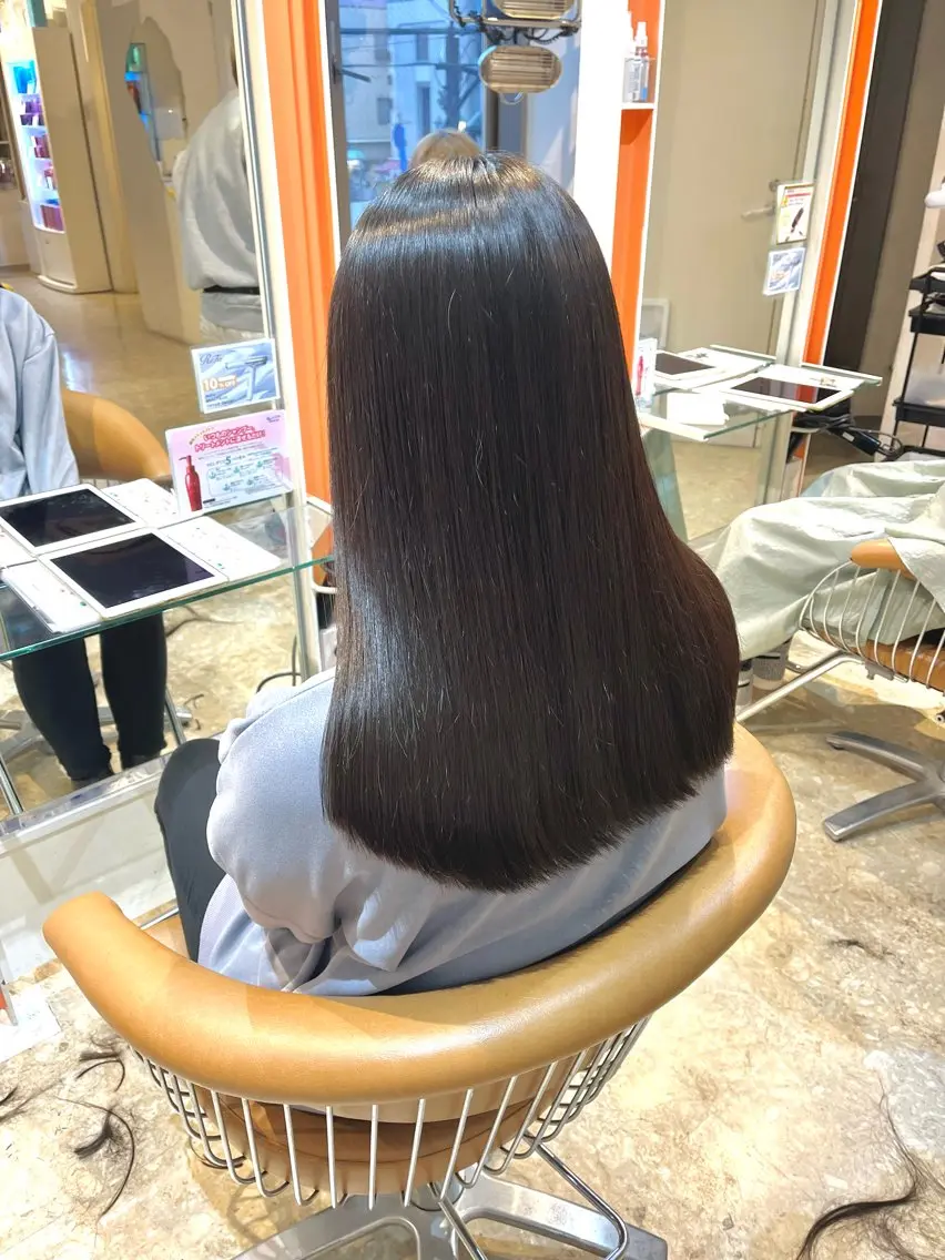 セミロング カット トリートメント うしだ かおるのヘアスタイル