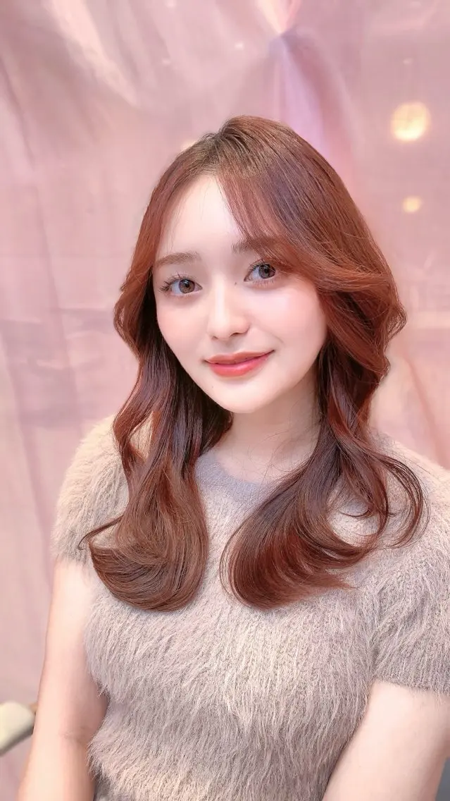 セミロング カラー カット ヘアカラー トリートメント ヘッドスパ ヘアセット 韓国ヘア/レイヤー/ 顔まわり/りょーとのヘアスタイル