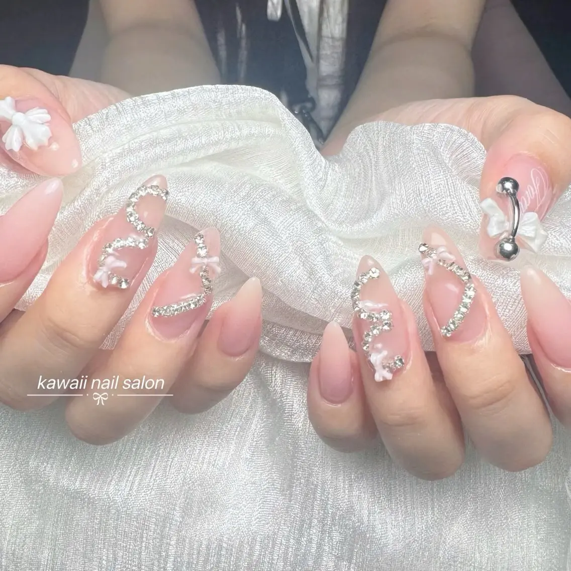 ネイル ドット フットネイル フレンチネイル 韓国ネイル マグネットネイル Hina KawaiiNailのネイルデザイン