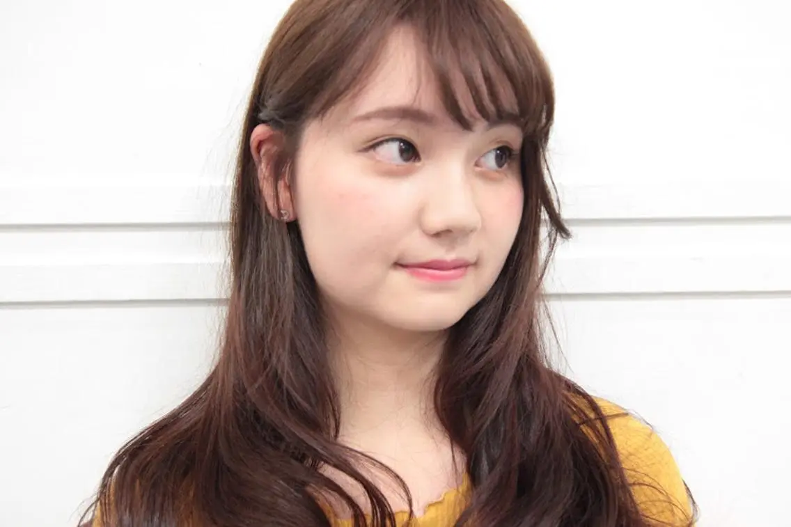 ロング カラー イルミナカラー ヘアカラー トリートメント 髪質改善/縮毛矯正 /レイヤーカット岡部のヘアスタイル