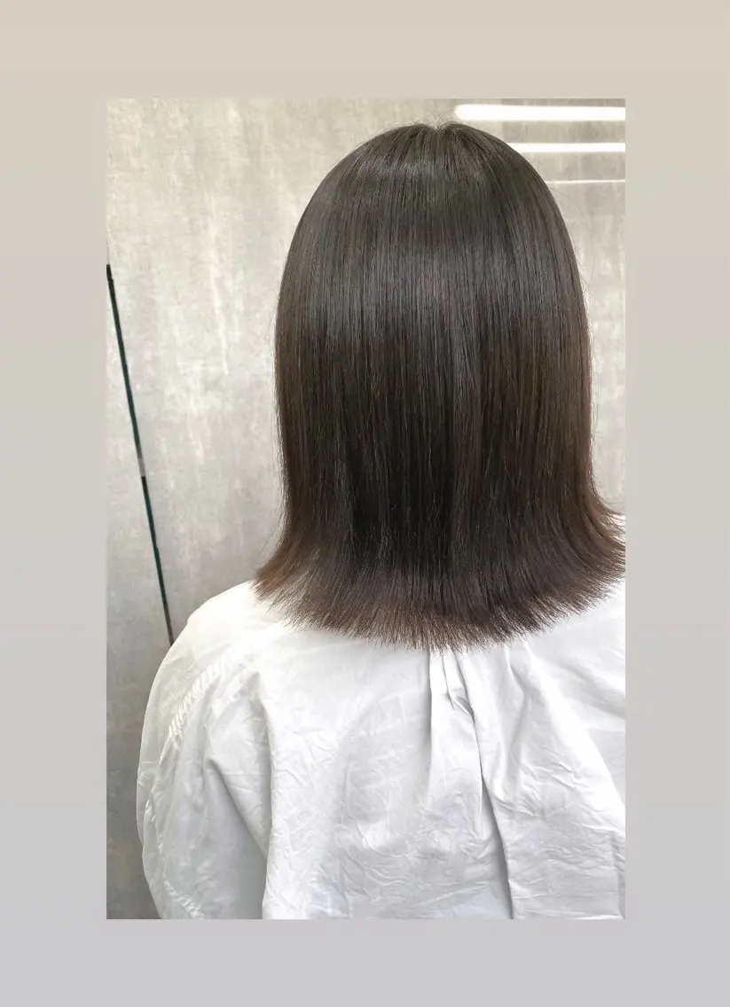 ショート ボブ 外ハネヘア 佐藤 沙也輝のヘアスタイル