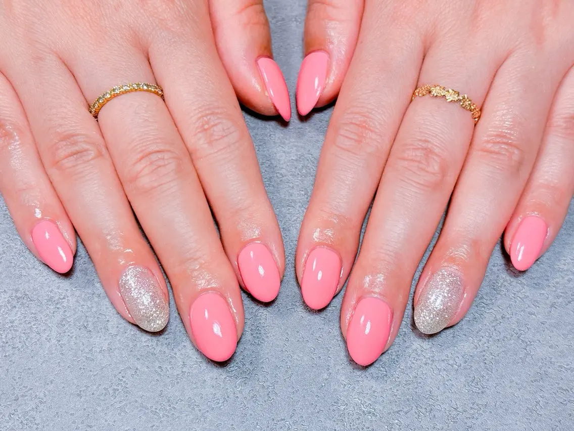 ネイル 桜ネイル フラワーネイル マグネットネイル ニュアンスネイル 春ネイル ハンドネイル ハンドケア 💫ゆか_ Nailartistのネイルデザイン