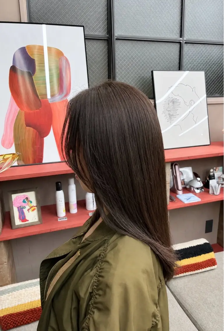 カラー miki / Fēnのヘアスタイル