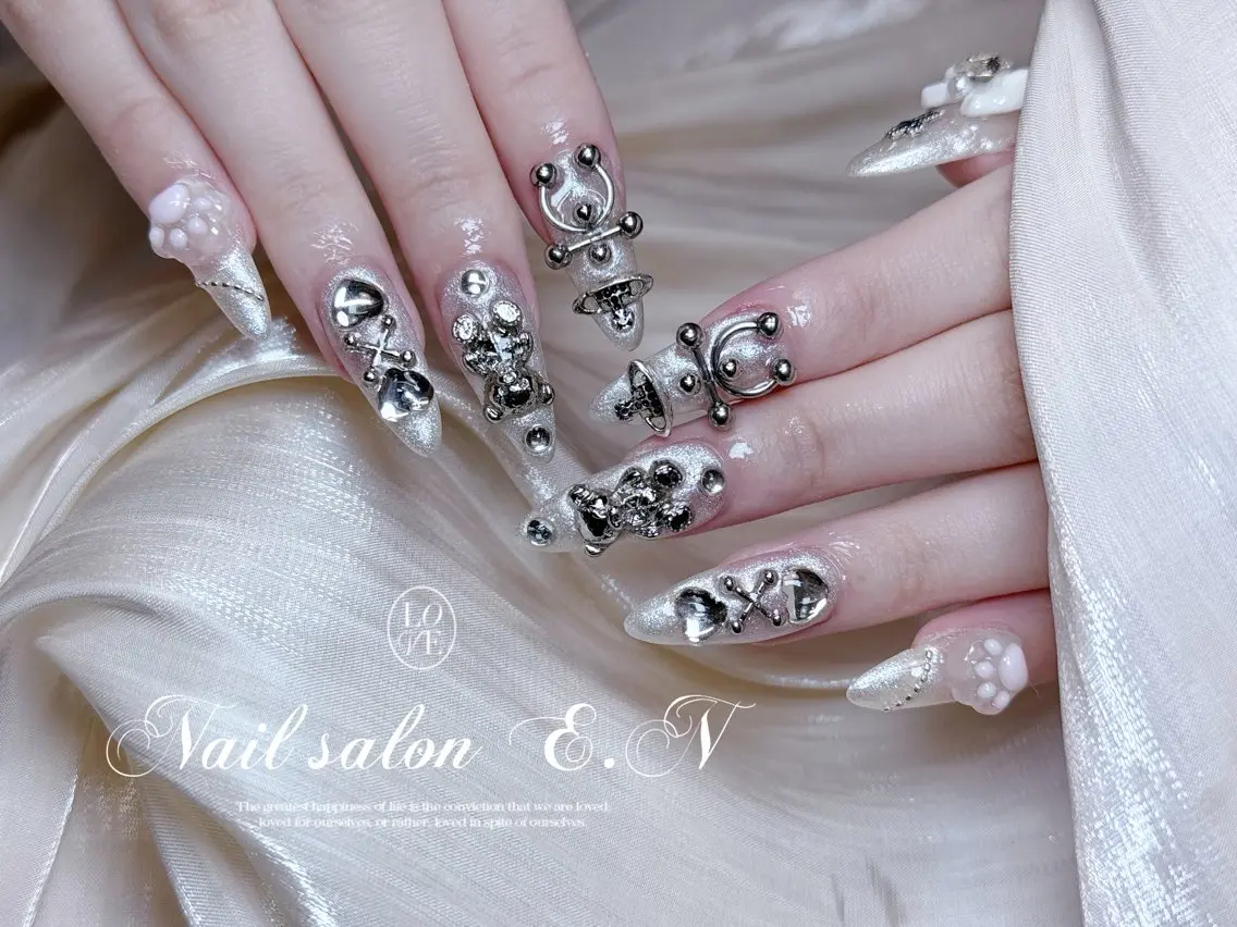 ネイル E.N🦋 長さ出し/持ち込みのネイルデザイン