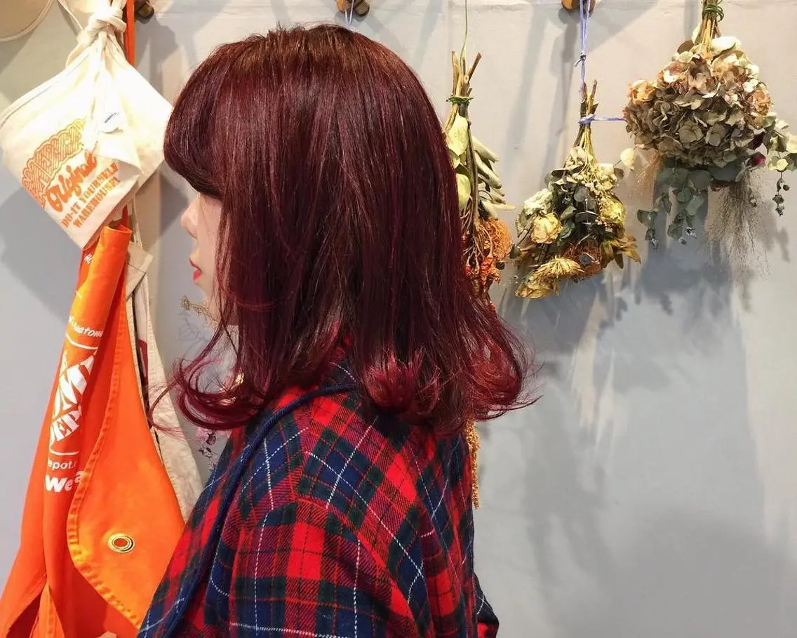 ミディアム カラー VIRETTA 【ヴィレッタ】のヘアスタイル