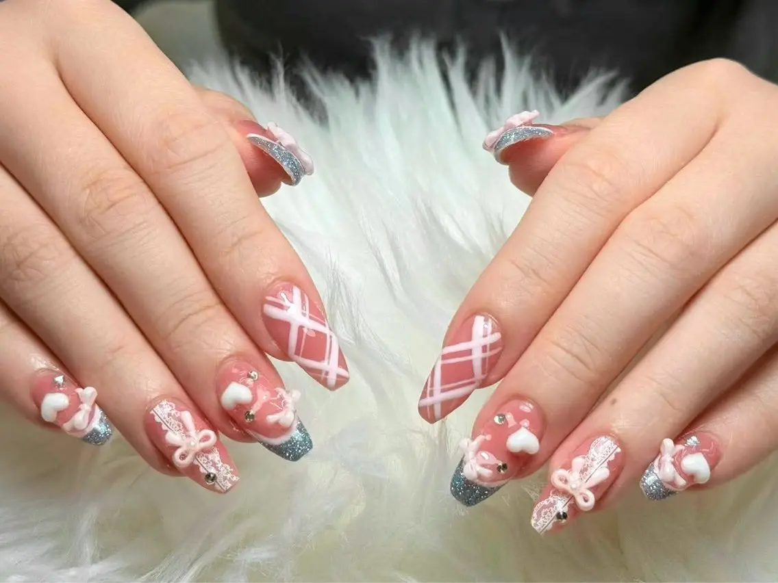 ネイル グラデーション 韓国ネイル マグネットネイル ニュアンスネイル オフィスネイル ハンドネイル Hana Rose Nailのネイルデザイン