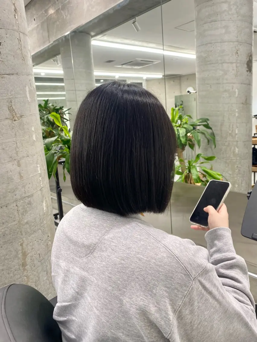 《🫐就活頑張ろう🫐》黒染めじゃない暗染め、ブルーブラック+残留ダメージ除去処理トリートメント🫧の写真