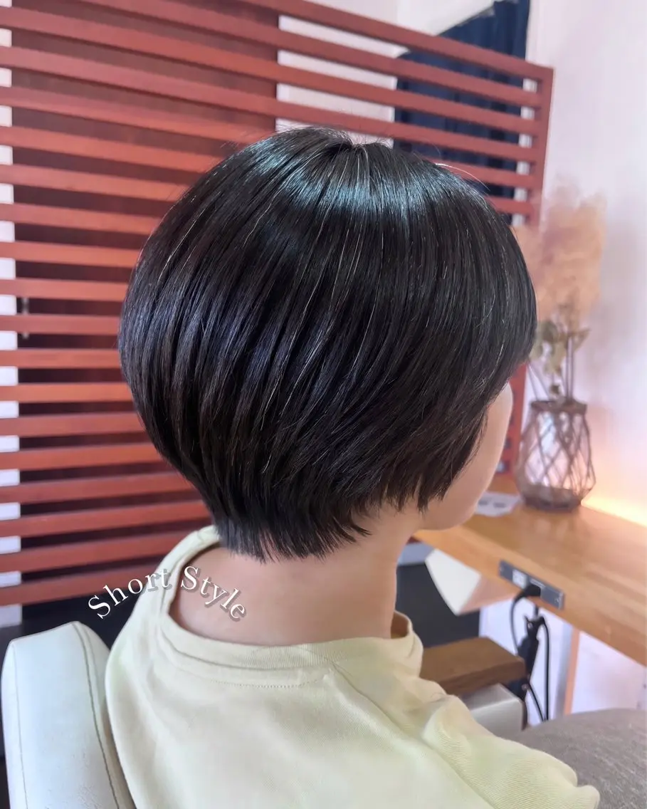 ショート くびれヘア ショートヘア Rina.💎🫧 小松里奈のヘアスタイル