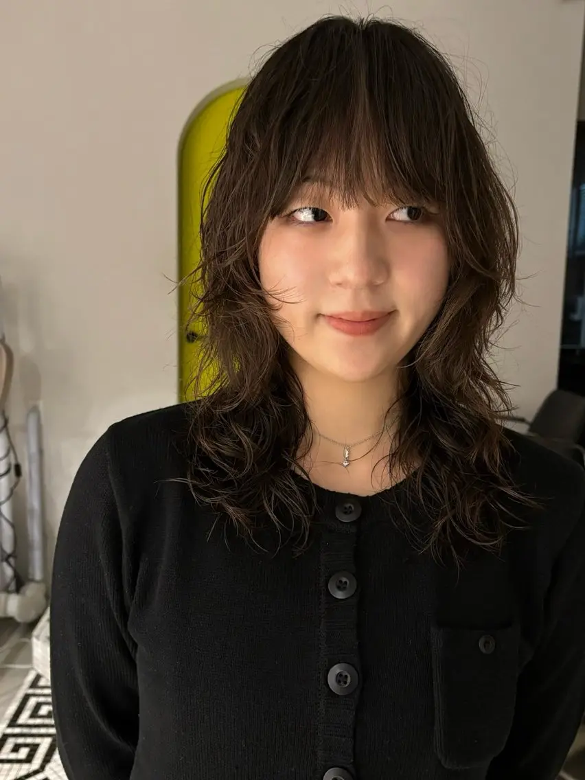 ミディアム ミディアムパーマ カット パーマ トリートメント 田中 隼斗のヘアスタイル
