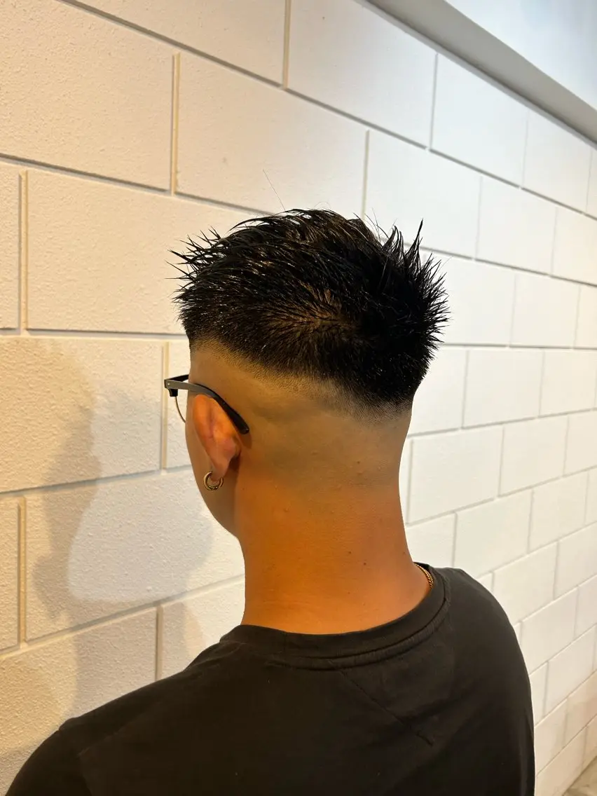 ショート メンズ 相澤 拳のヘアスタイル