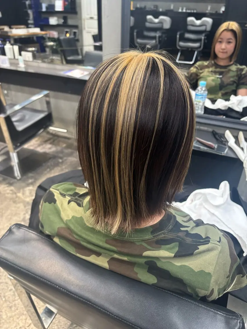 カラー ア ユ ミのヘアスタイル