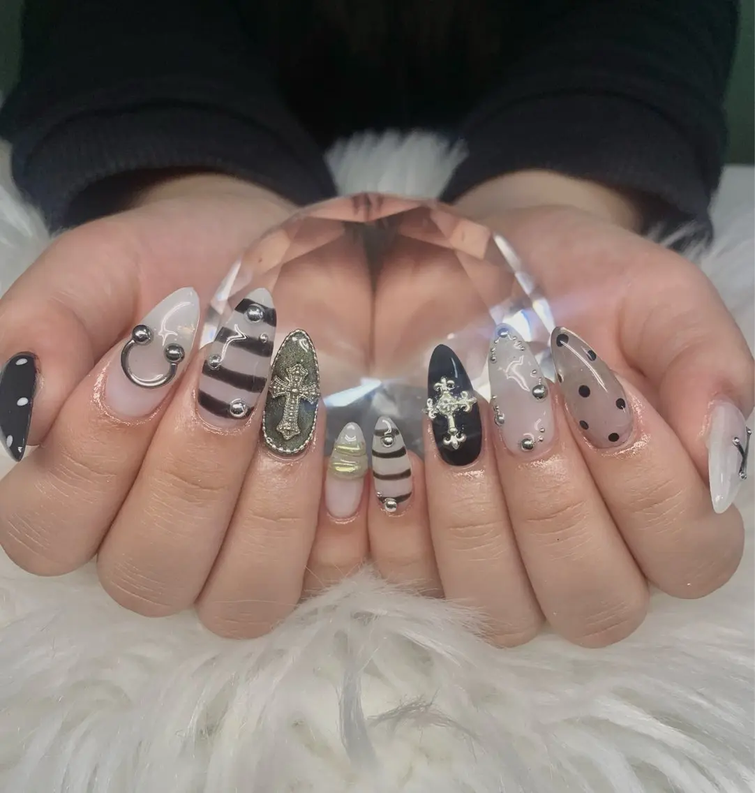 ネイル アートネイル オーロラネイル チークネイル 長さ出し フットネイル ハンドネイル 銀河_ Chan nailsのネイルデザイン