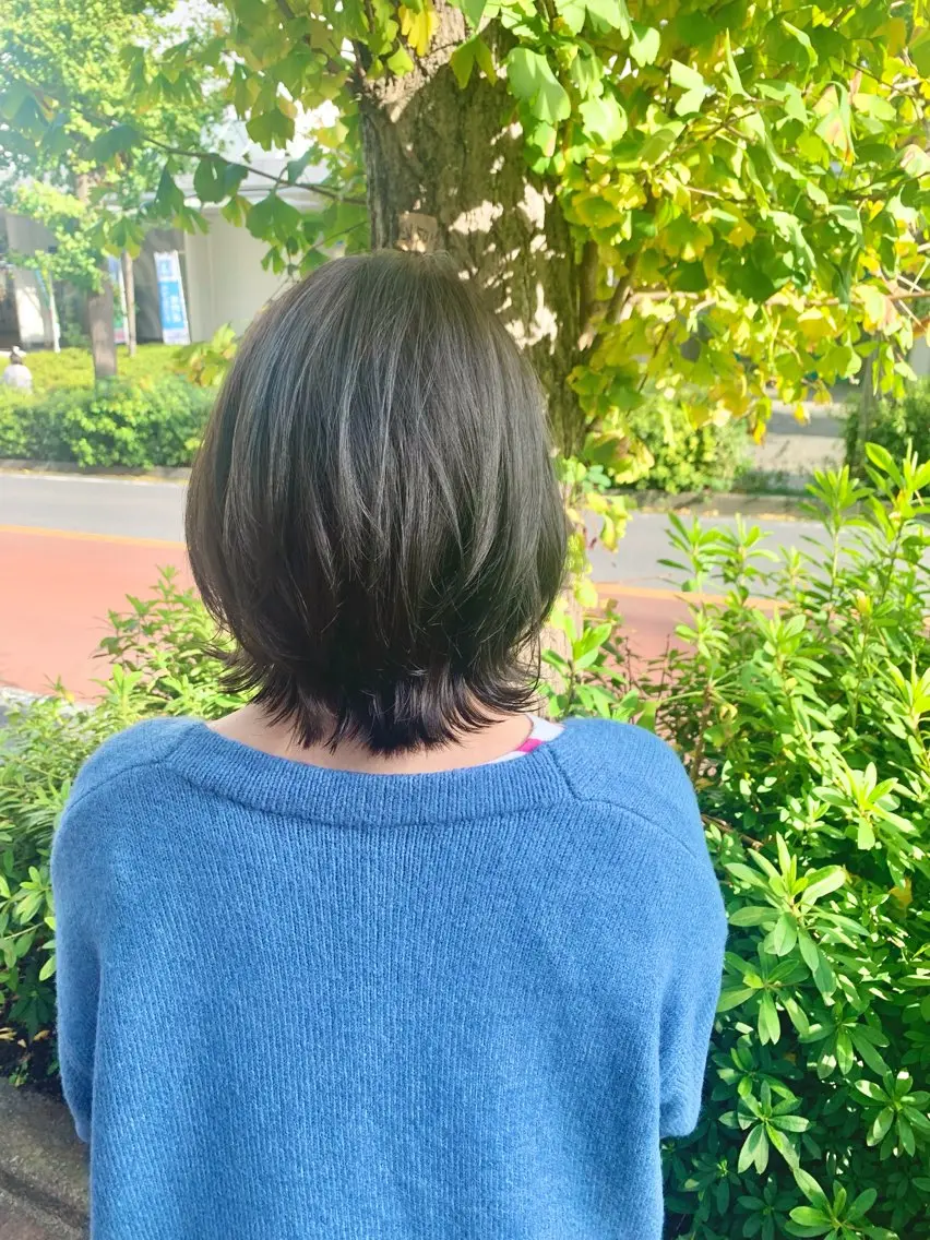 ショート カラー 透明感カラー グレージュ イルミナカラー くびれヘア 髪質改善 カット ヘアカラー トリートメント 韓国レイヤー🇰🇷 /縮毛矯正/高島奈緒のヘアスタイル